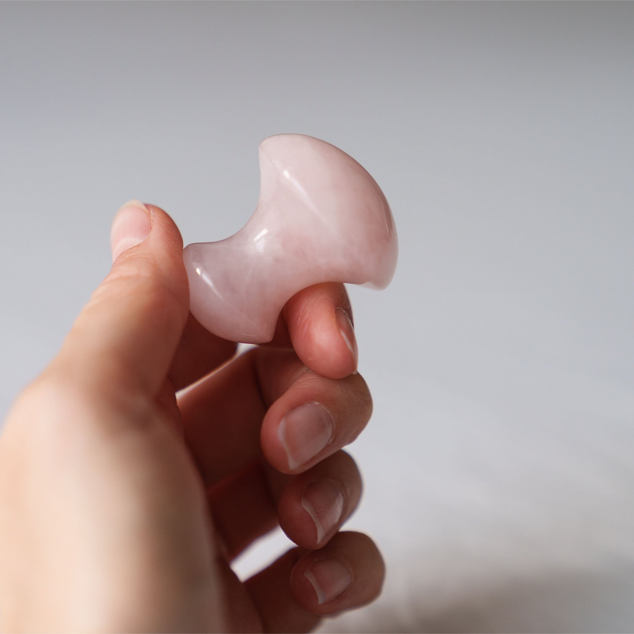 Pedra de massagem Gua Sha em forma de cogumelo